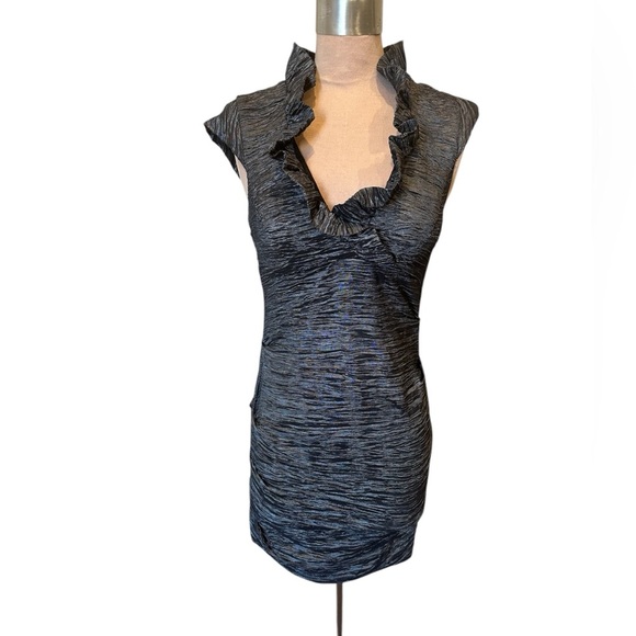 Xscape Petite Black Metallic Ruffle V-Neck Cocktail Dress Women’s Size 10P - Picture 1 of 7